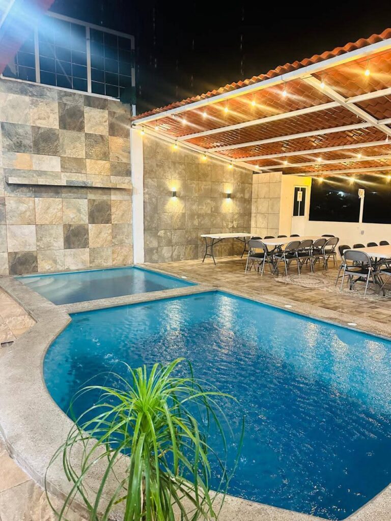 32338 alberca privada ruben mora 768x1024