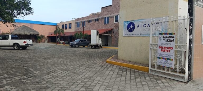 32814 casa reyes banquetes 768x347