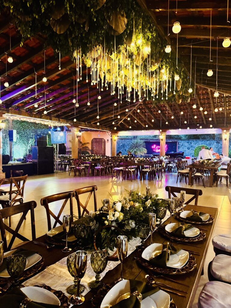 32912 duran banquetes 768x1024