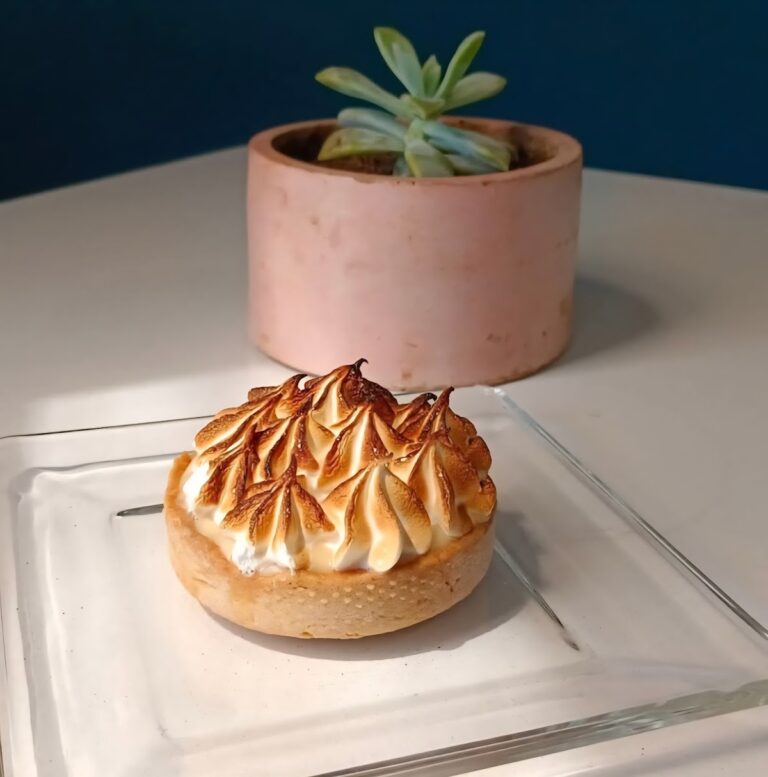 33002 pasteleria y cafeteria coffee d cake 768x777