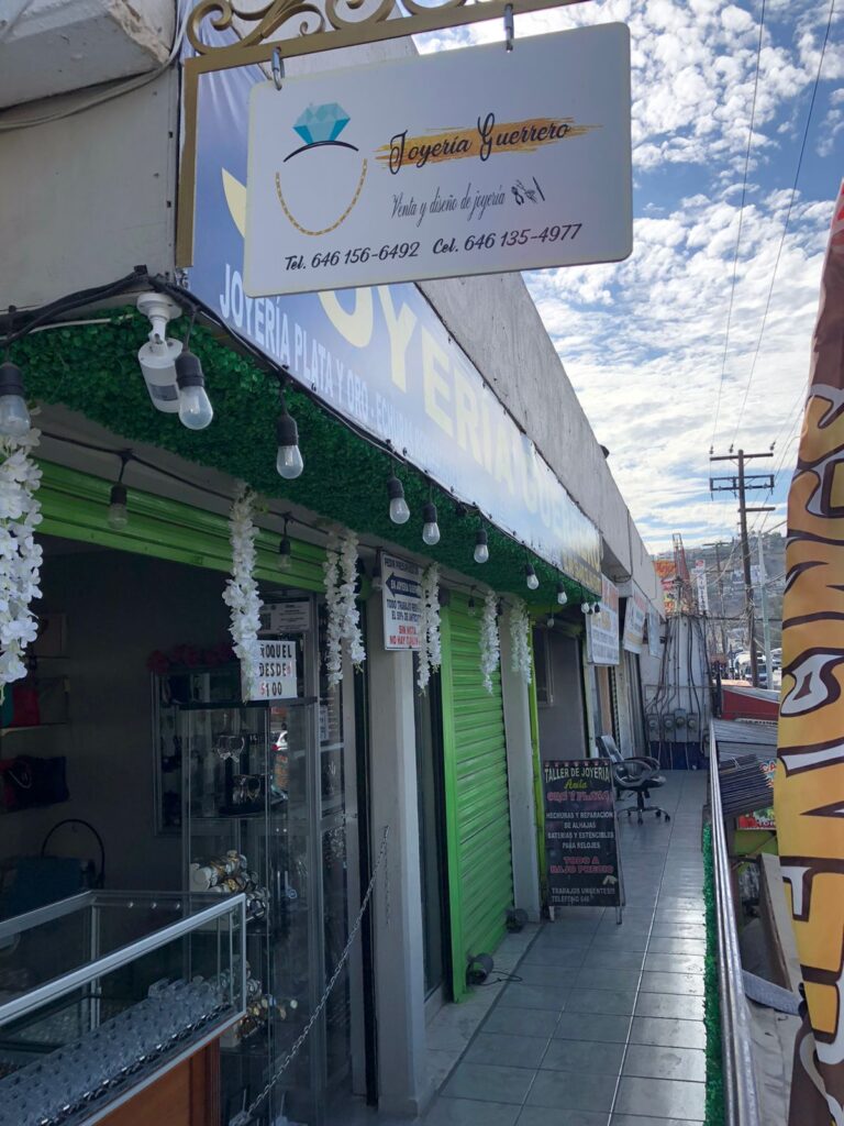 33346 joyeria guerrero 768x1024
