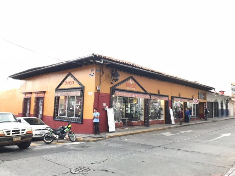 33899 tango zapateria 768x576