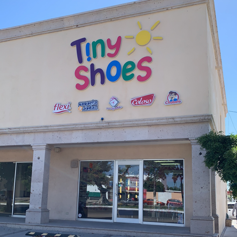 33994 tiny shoes zapateria 768x769