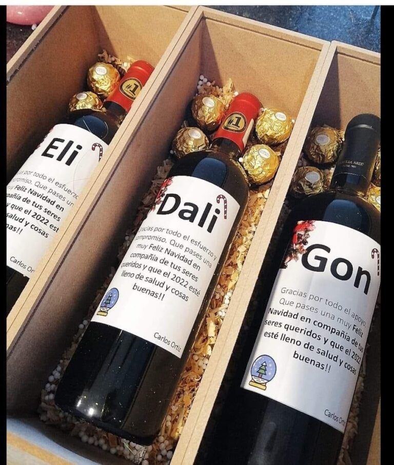 34869 happy detalles 768x907