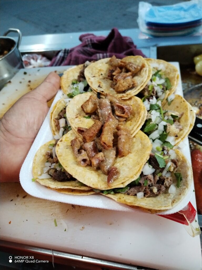 3700 taqueria el guero gama 768x1024