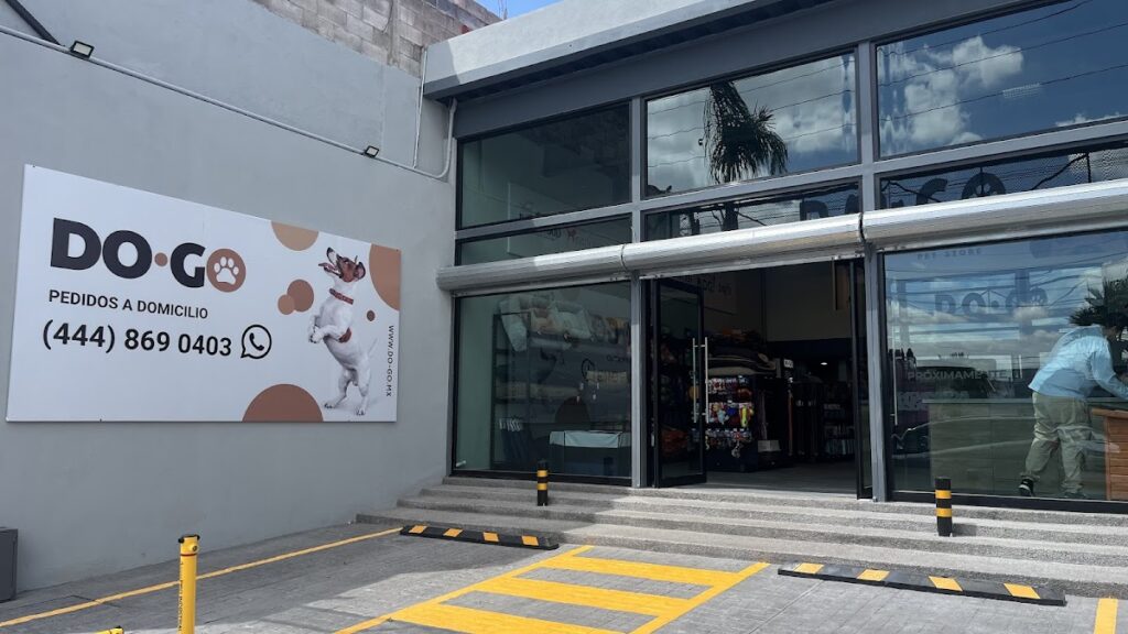 37649 dogo pet store 1024x576