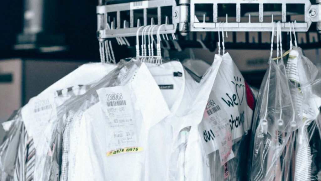 38872 la 48 tintoreria y lavanderia 1024x577