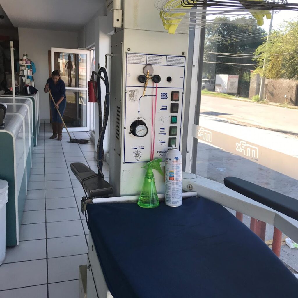 38899 tintoreria max piedras negras 1024x1024