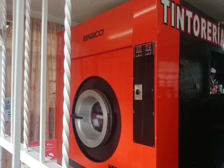 38983 tintoreria las huertas 1 768x576