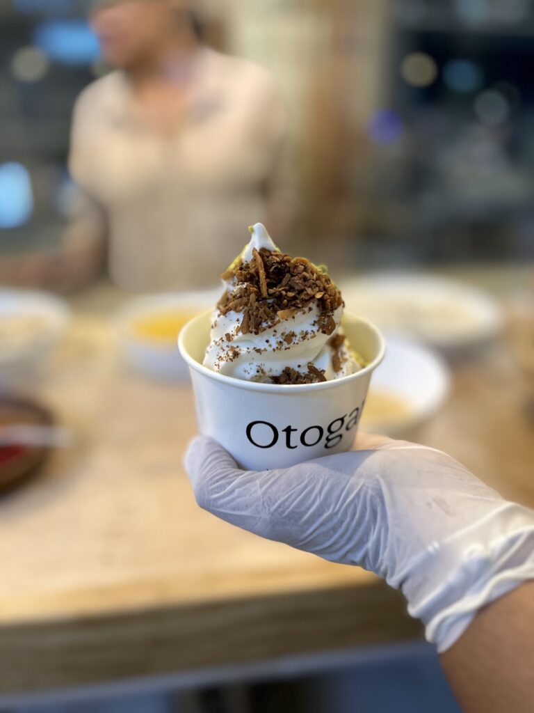 4375 otogani helados cafe 768x1024