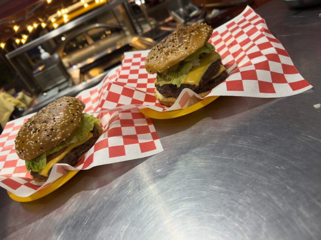 4786 cowboys bugers 1024x768