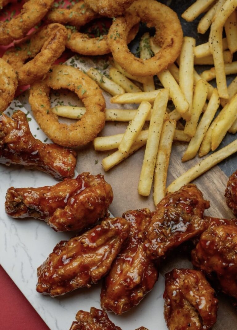 4882 ohlala cuauhtemoc alitas 768x1070