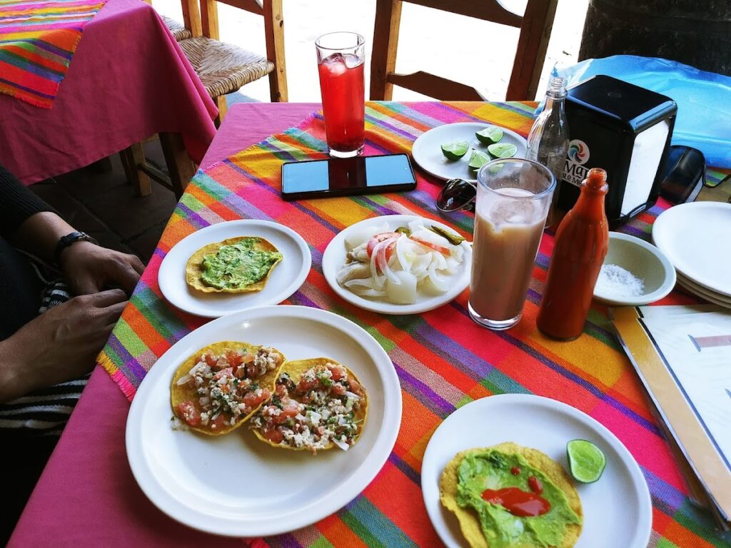 5005 los portales 8220lugar tipico8221 1024x768