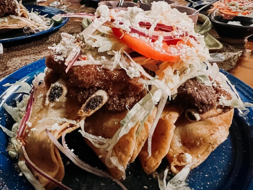 5461 yoli antojeria de barrio 1024x768