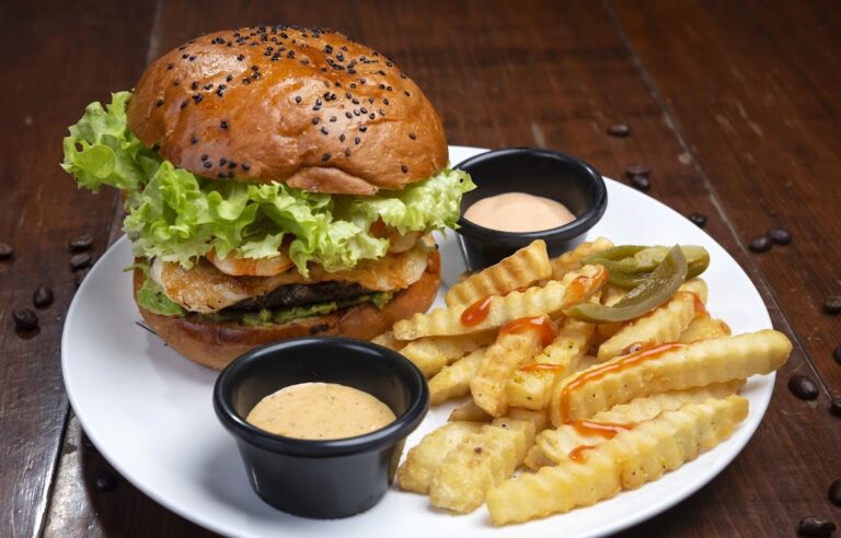 5818 cafe del mar manzanillo 768x492