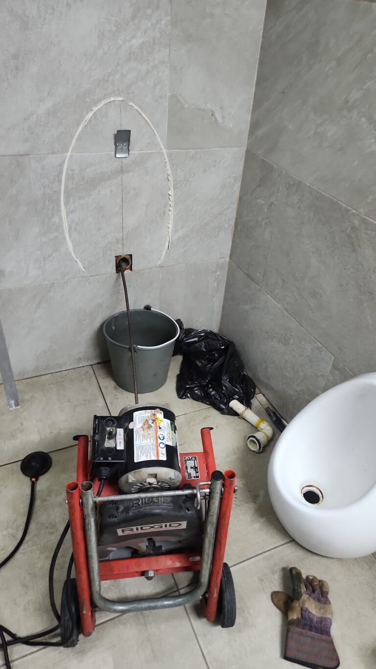 7314 plomeros sertec monterrey 768x1365