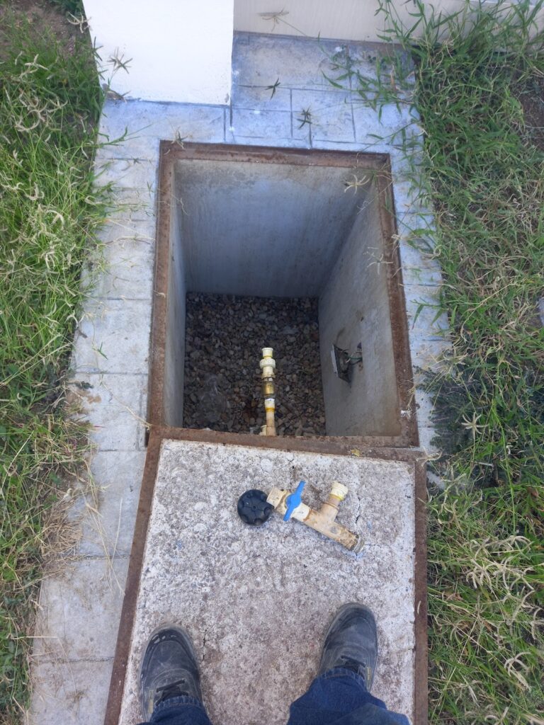 7550 fontaneria electricidad 768x1024