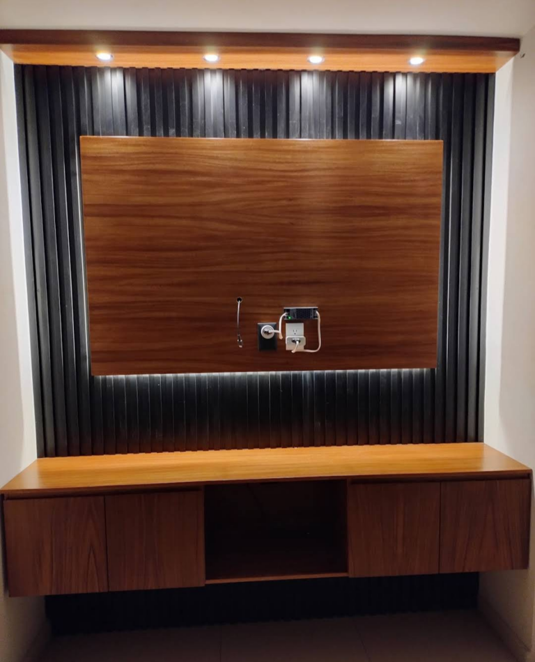 7723 electricistasc323 768x950