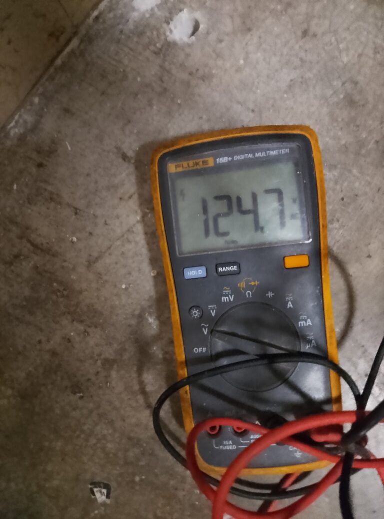 7811 electricista rivera 768x1036