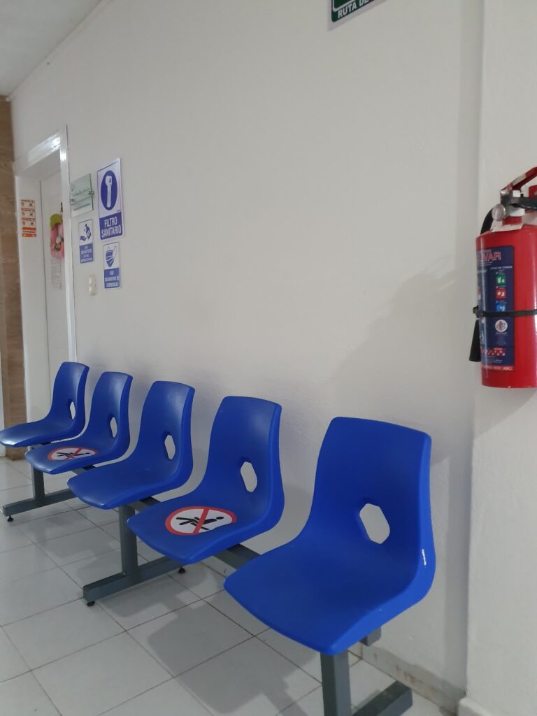 8081 centro medico dra. lucia bojorquez internista 768x1024