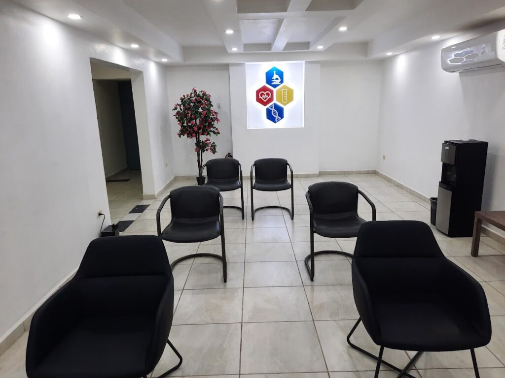 8169 dr. amaro flores posada doctor en piedras negras 1024x768