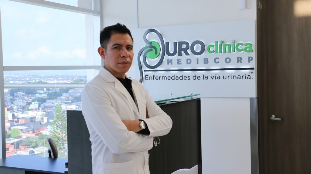 8336 urologo morelia dr. luis gerardo medina bucio cirugia minima invasion laparoscopia y robot 1024x575
