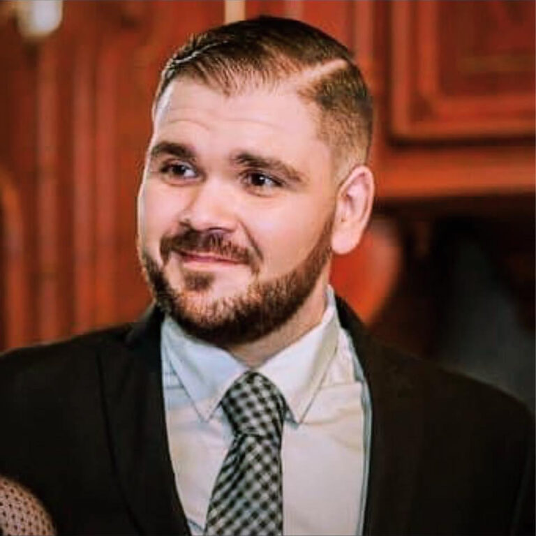 8496 dr jorge luis tirado osuna medico general en mazatlan 768x768