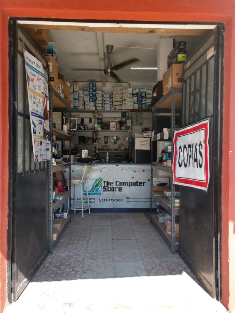 8934 the computer store pv 768x1024