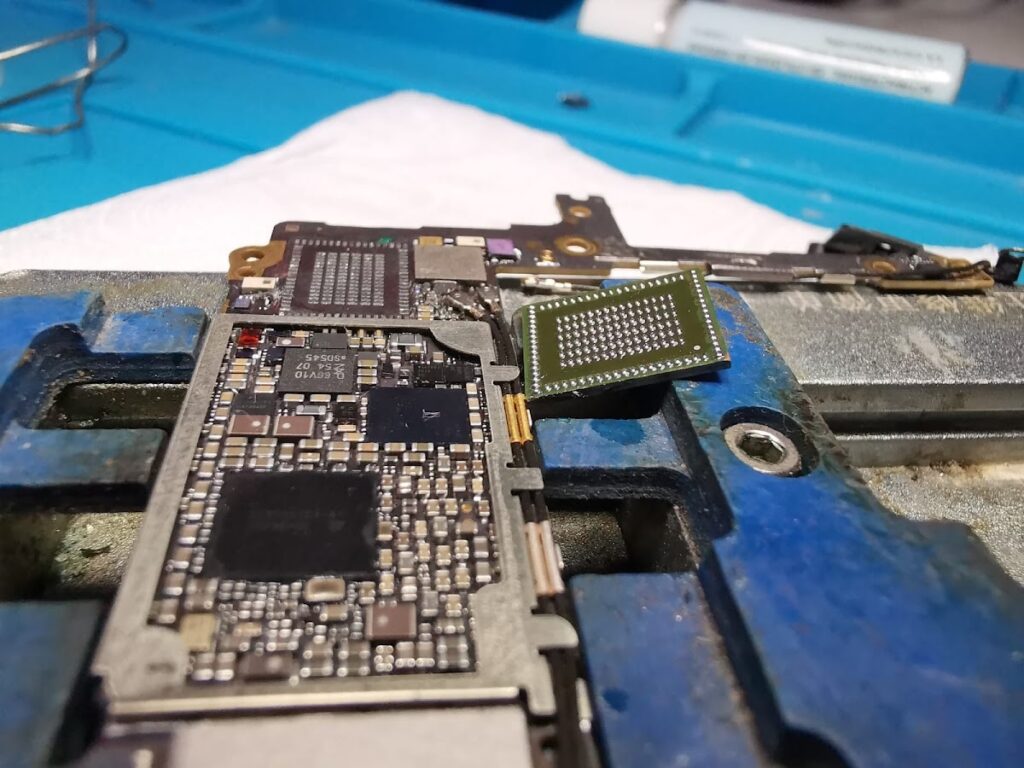 9096 huxmobile 1024x768