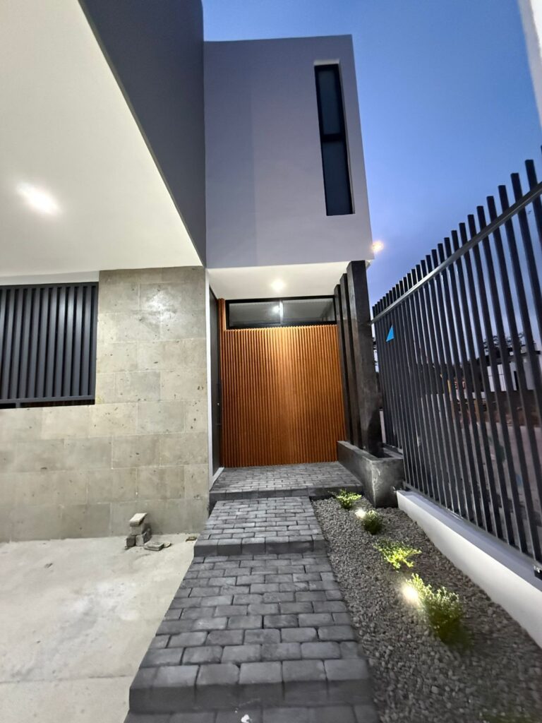 144de2b9 872a 415b b8ce 4f907c205e86 768x1024