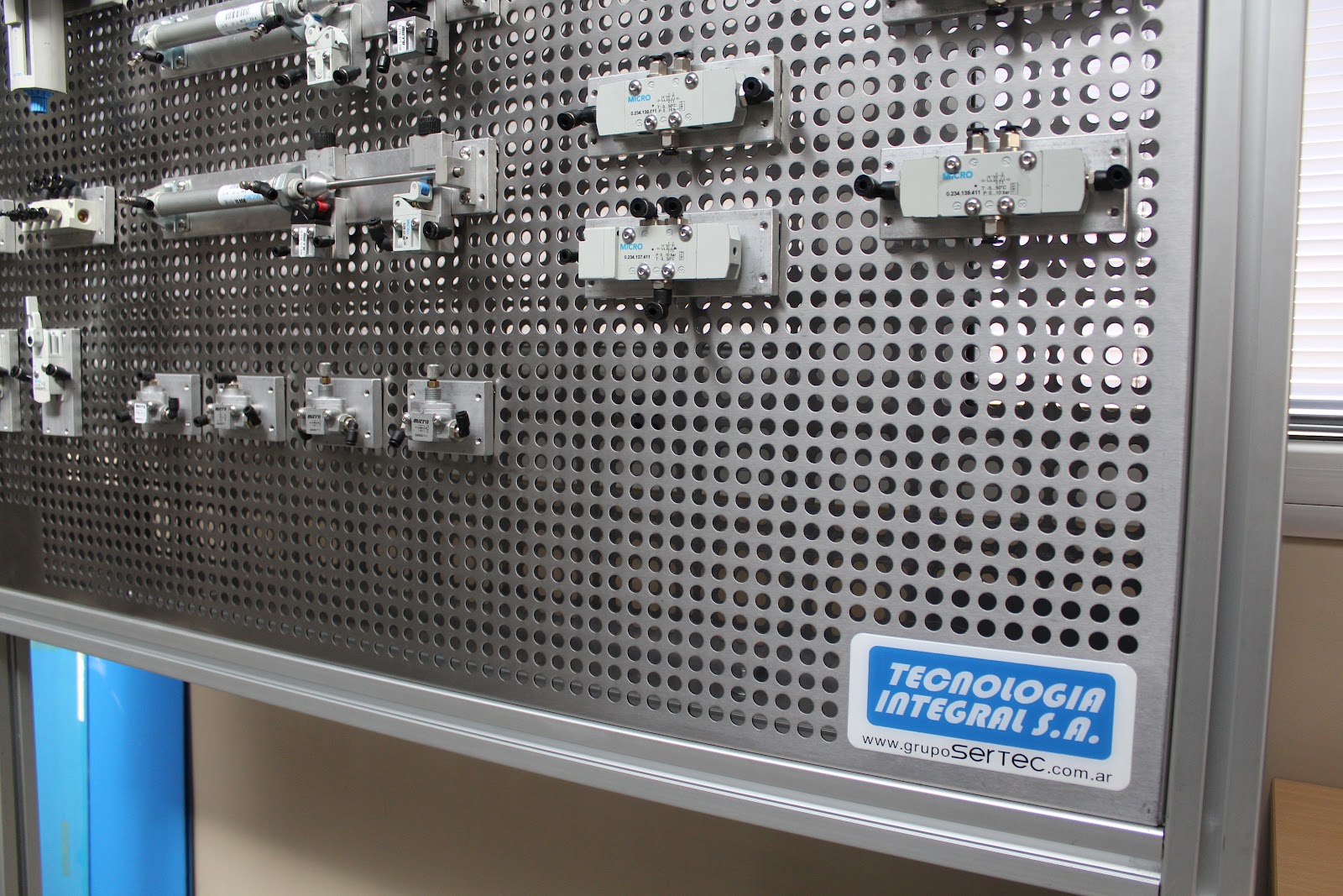 leetx-google-photo-1770332172440-4-1 leetx-google-photo-1770332172440-4-1