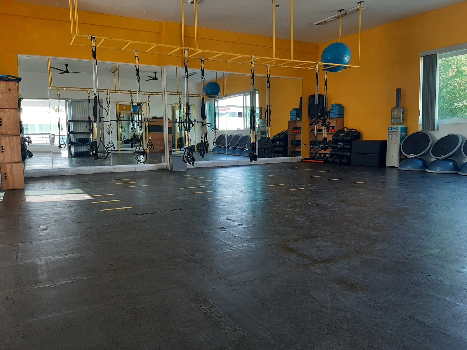 leetx-google-photo-49271-8 leetx-google-photo-49271-8