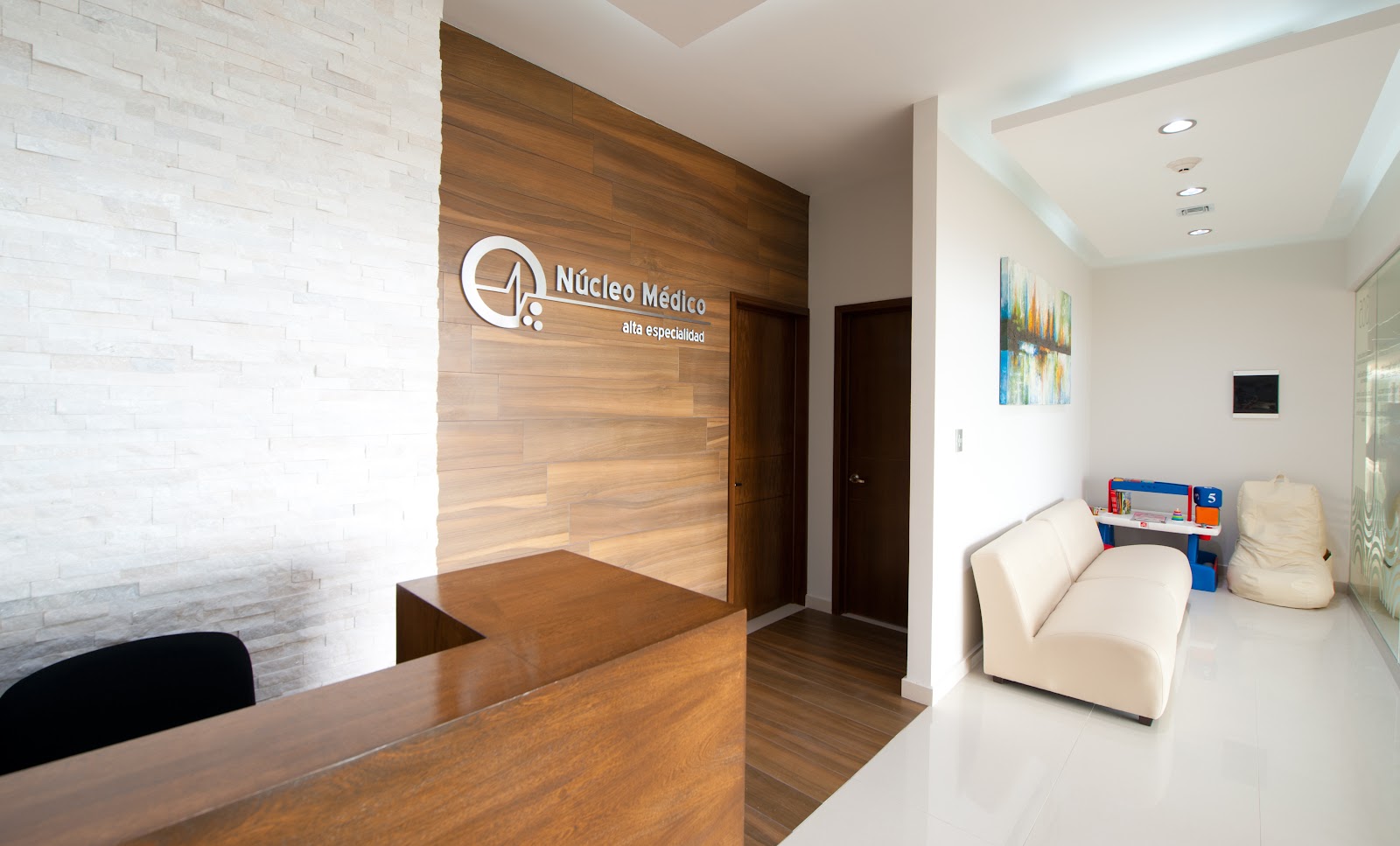 leetx-google-photo-50878-8 leetx-google-photo-50878-8