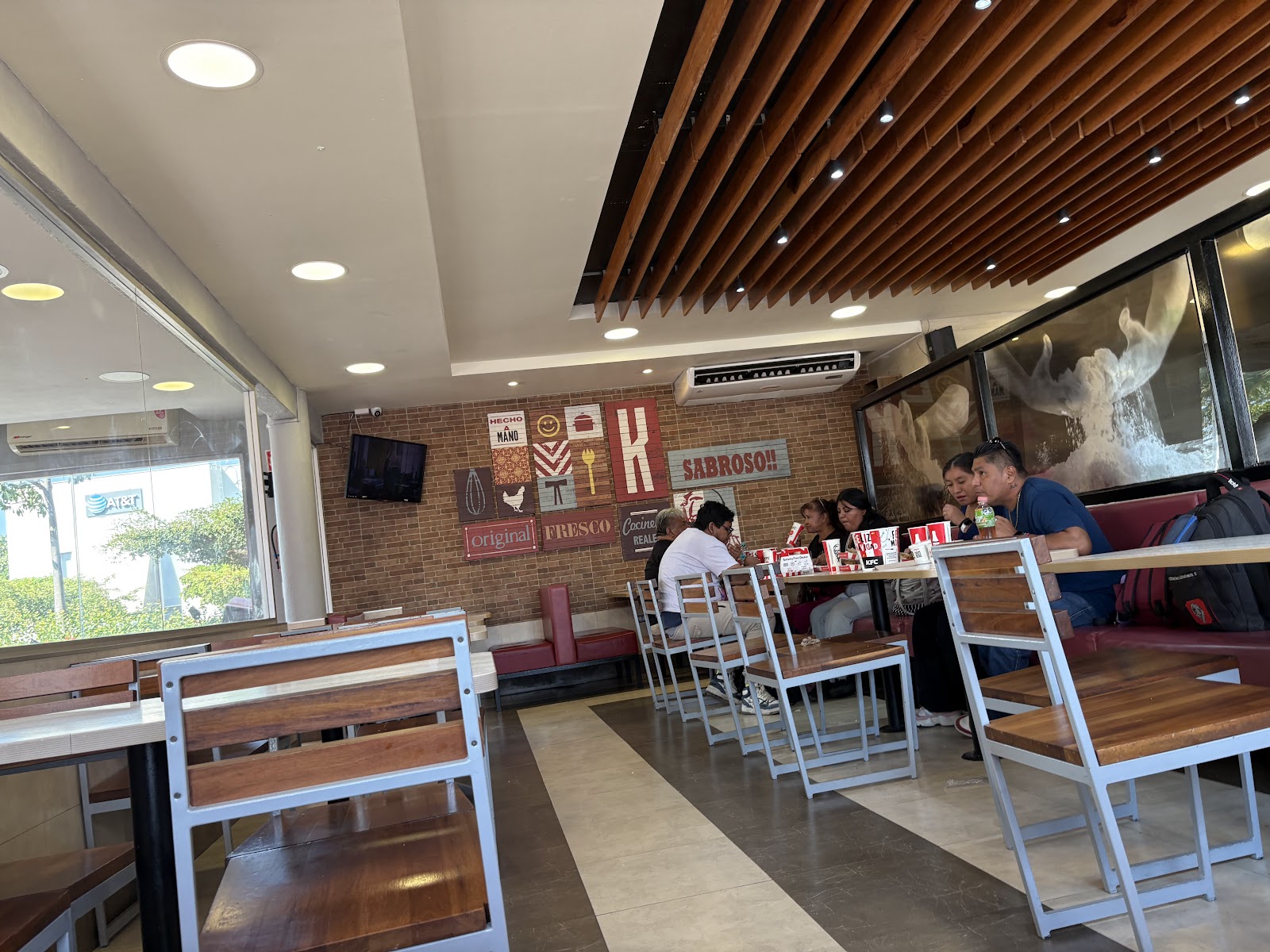 leetx-google-photo-53812-4-1 leetx-google-photo-53812-4-1