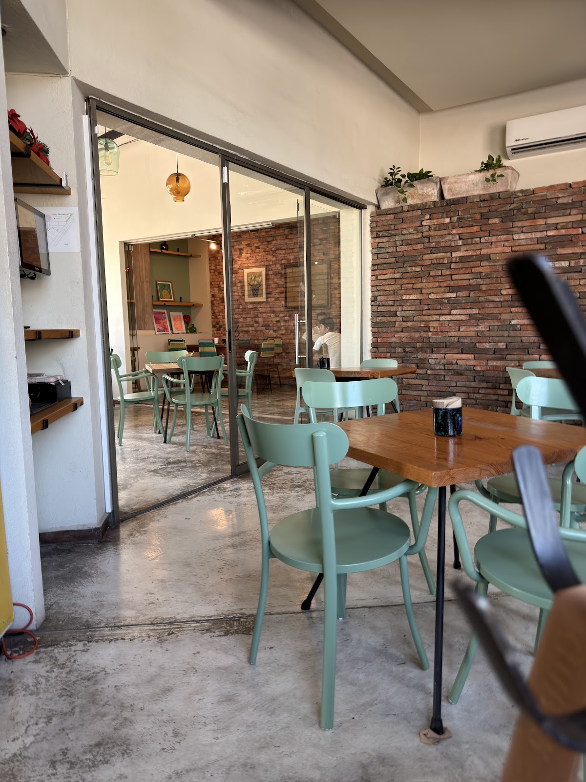 leetx-google-photo-56352-5 leetx-google-photo-56352-5