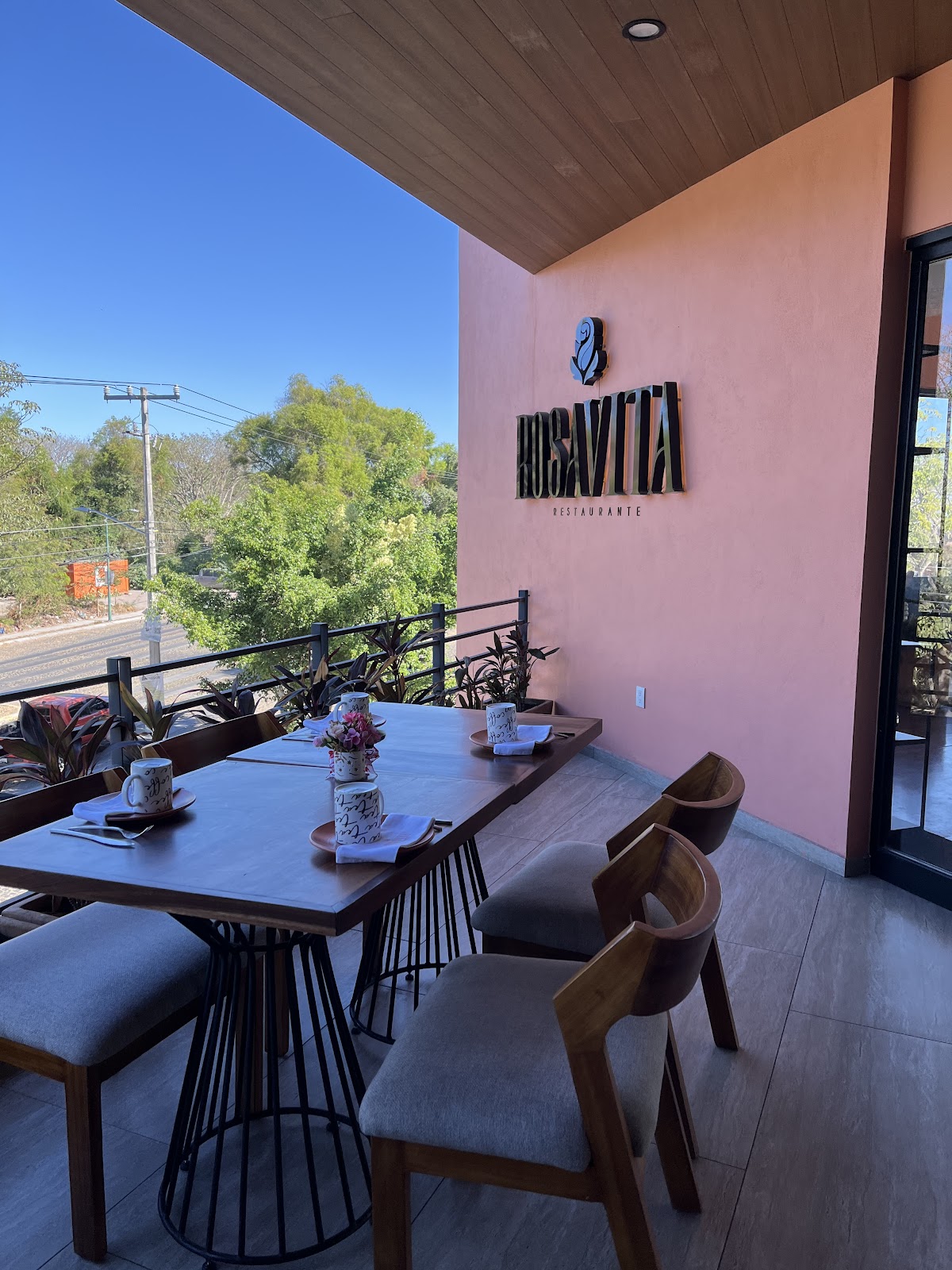 leetx-google-photo-56379-5 leetx-google-photo-56379-5