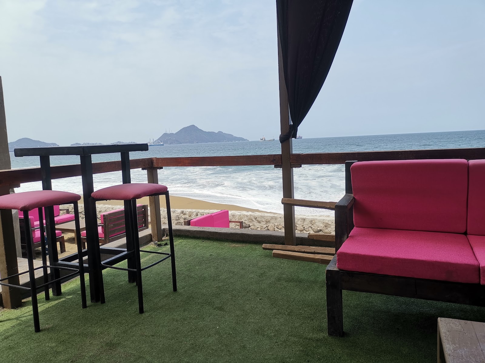 leetx-google-photo-61634-7 leetx-google-photo-61634-7