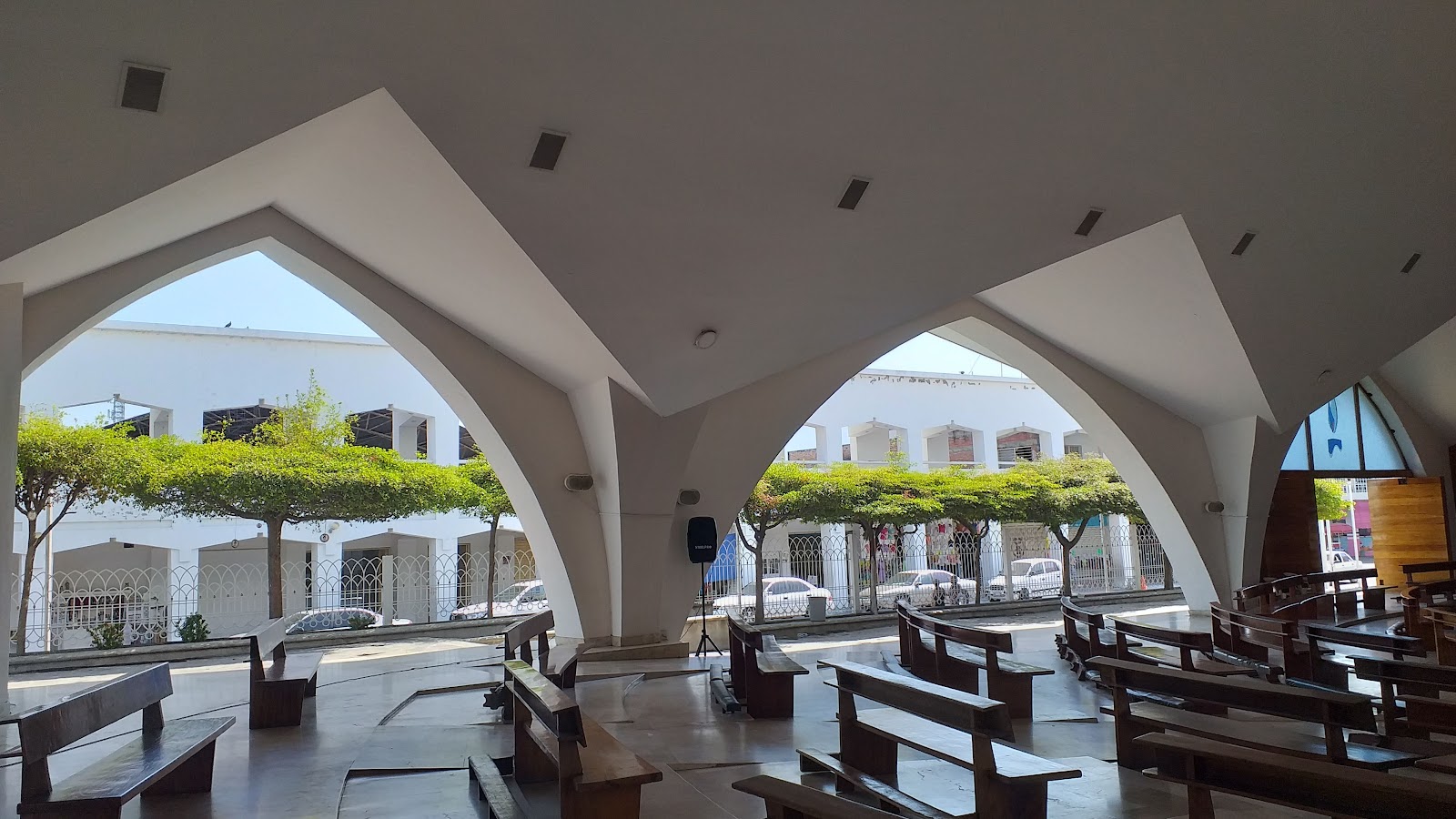 leetx-google-photo-69418-2 leetx-google-photo-69418-2