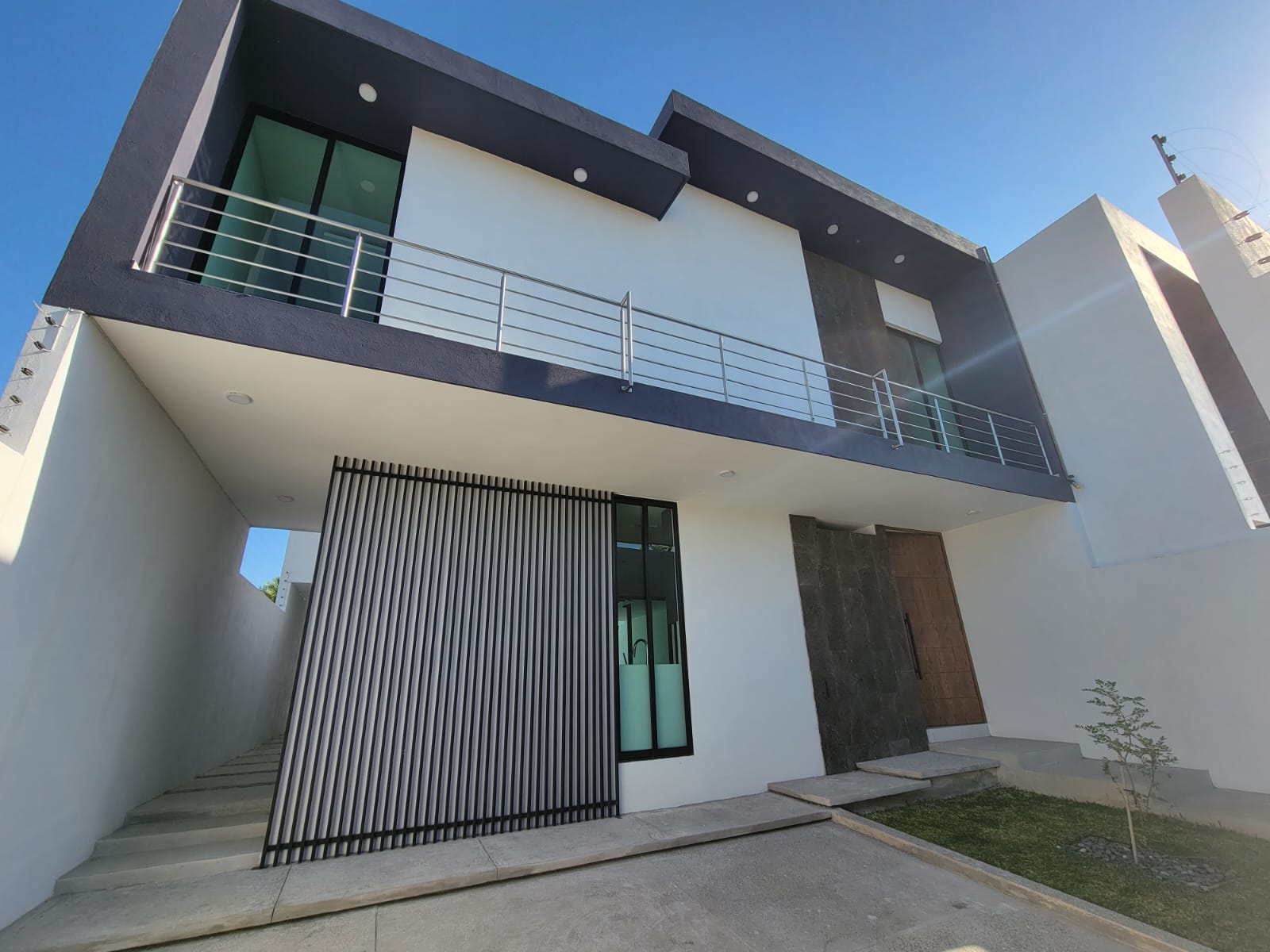 leetx-google-photo-71415-5 leetx-google-photo-71415-5