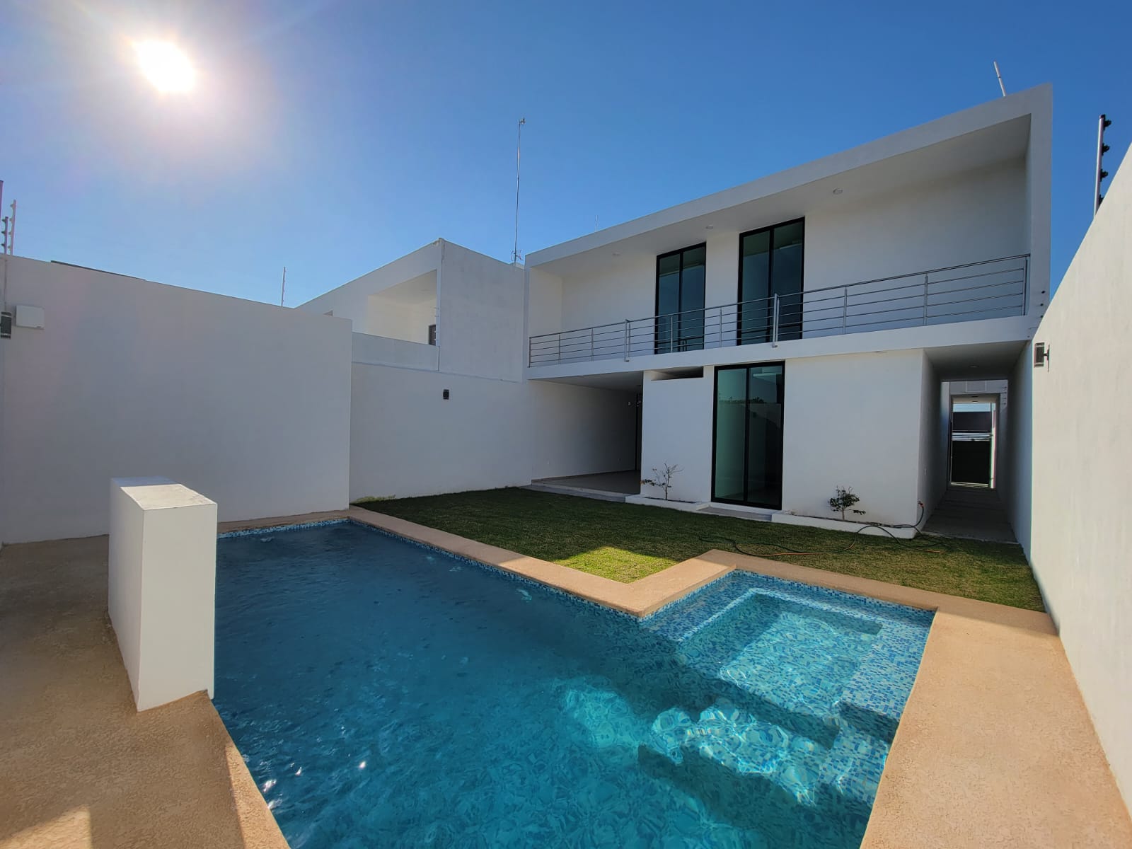 leetx-google-photo-71415-8 leetx-google-photo-71415-8