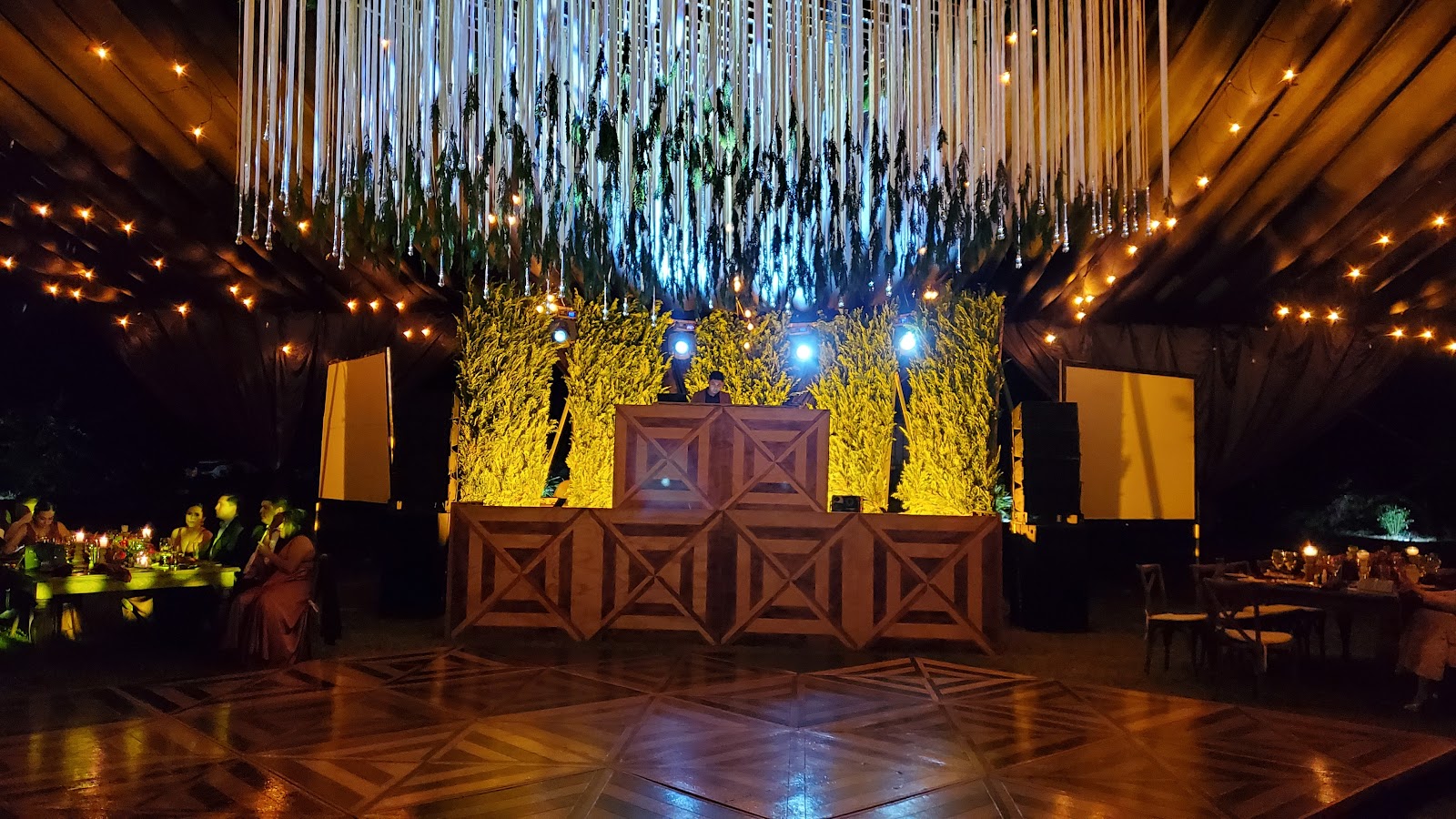 leetx-google-photo-72244-6 leetx-google-photo-72244-6