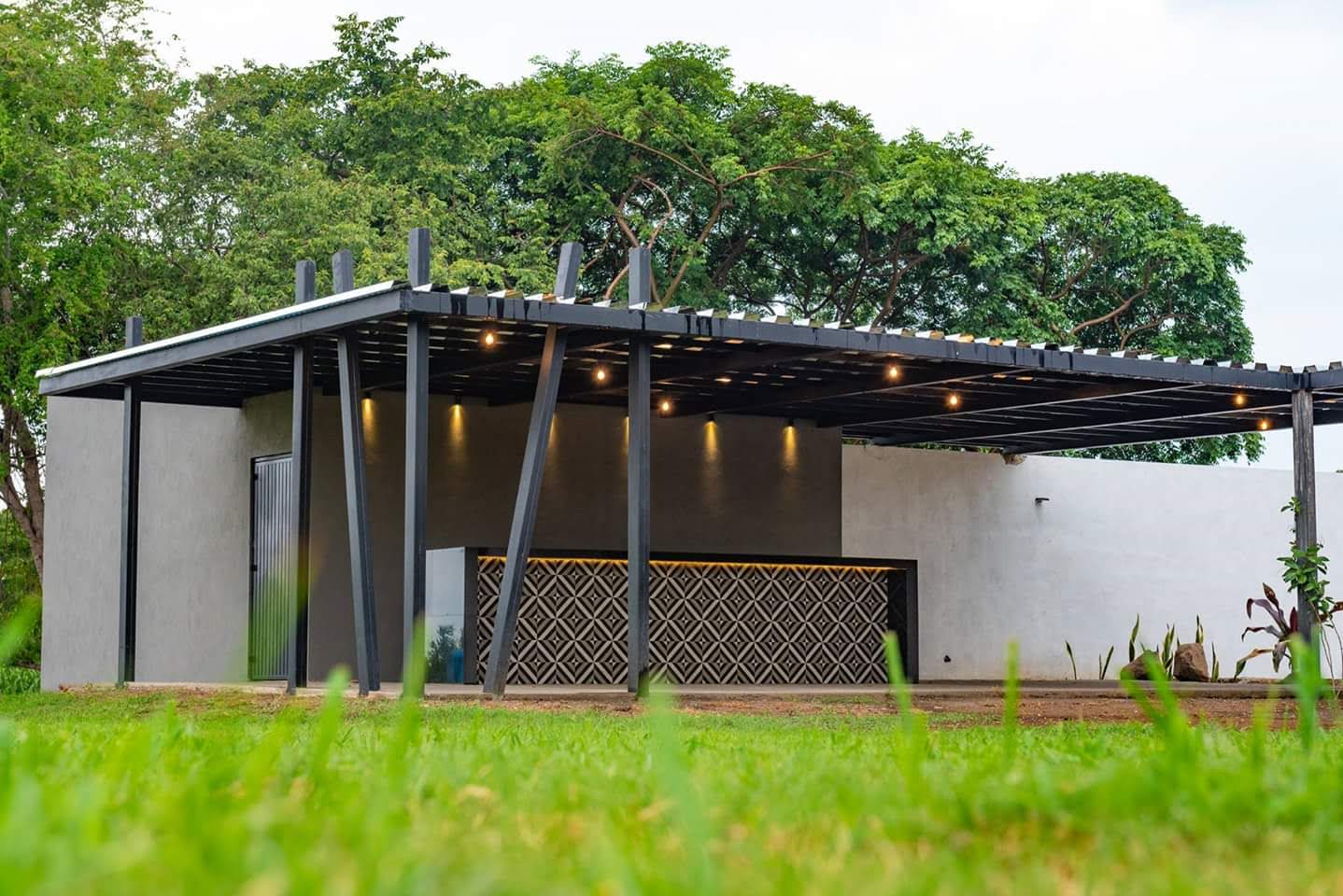 leetx-google-photo-72244-9 leetx-google-photo-72244-9