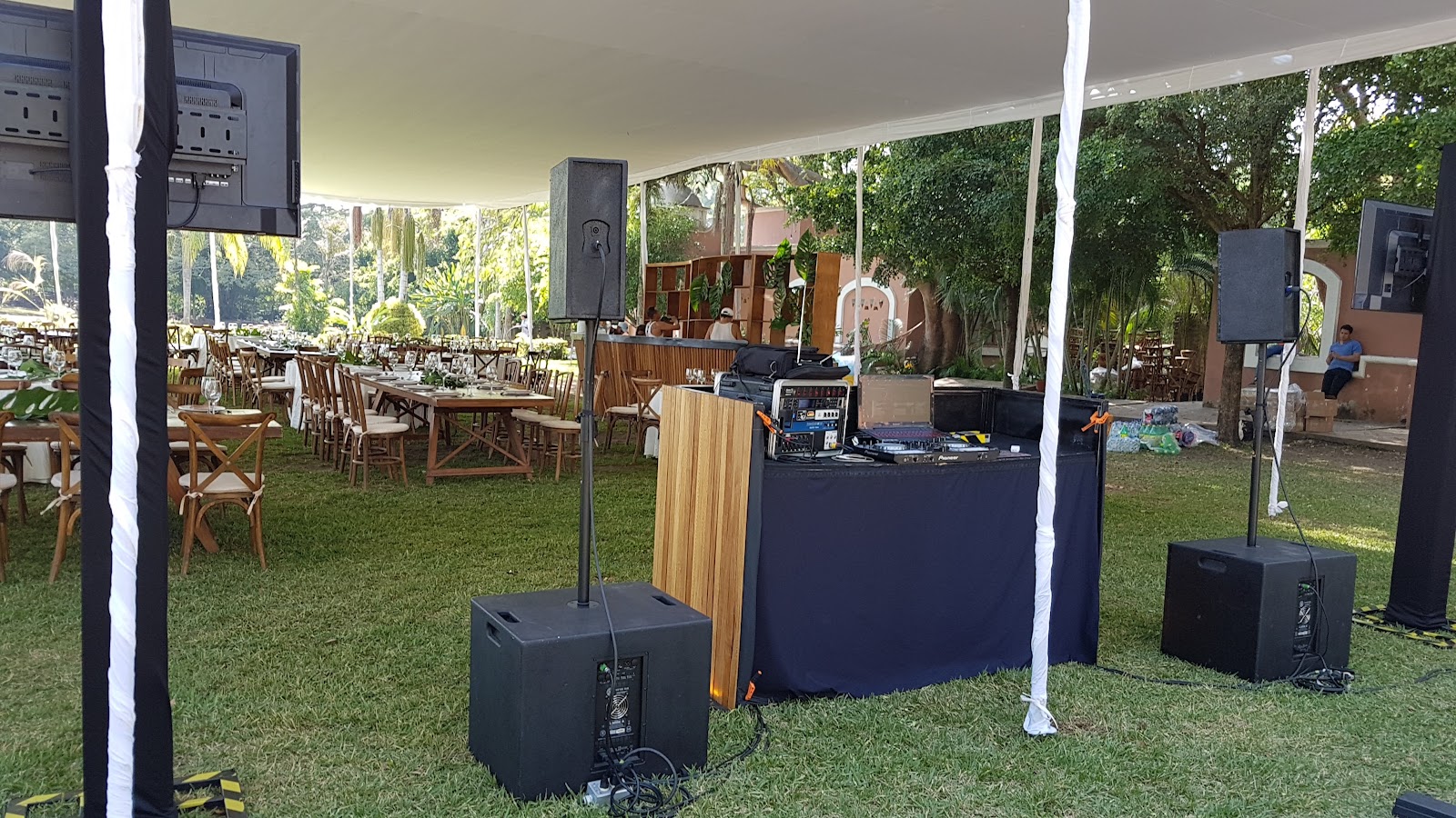 leetx-google-photo-72423-6 leetx-google-photo-72423-6