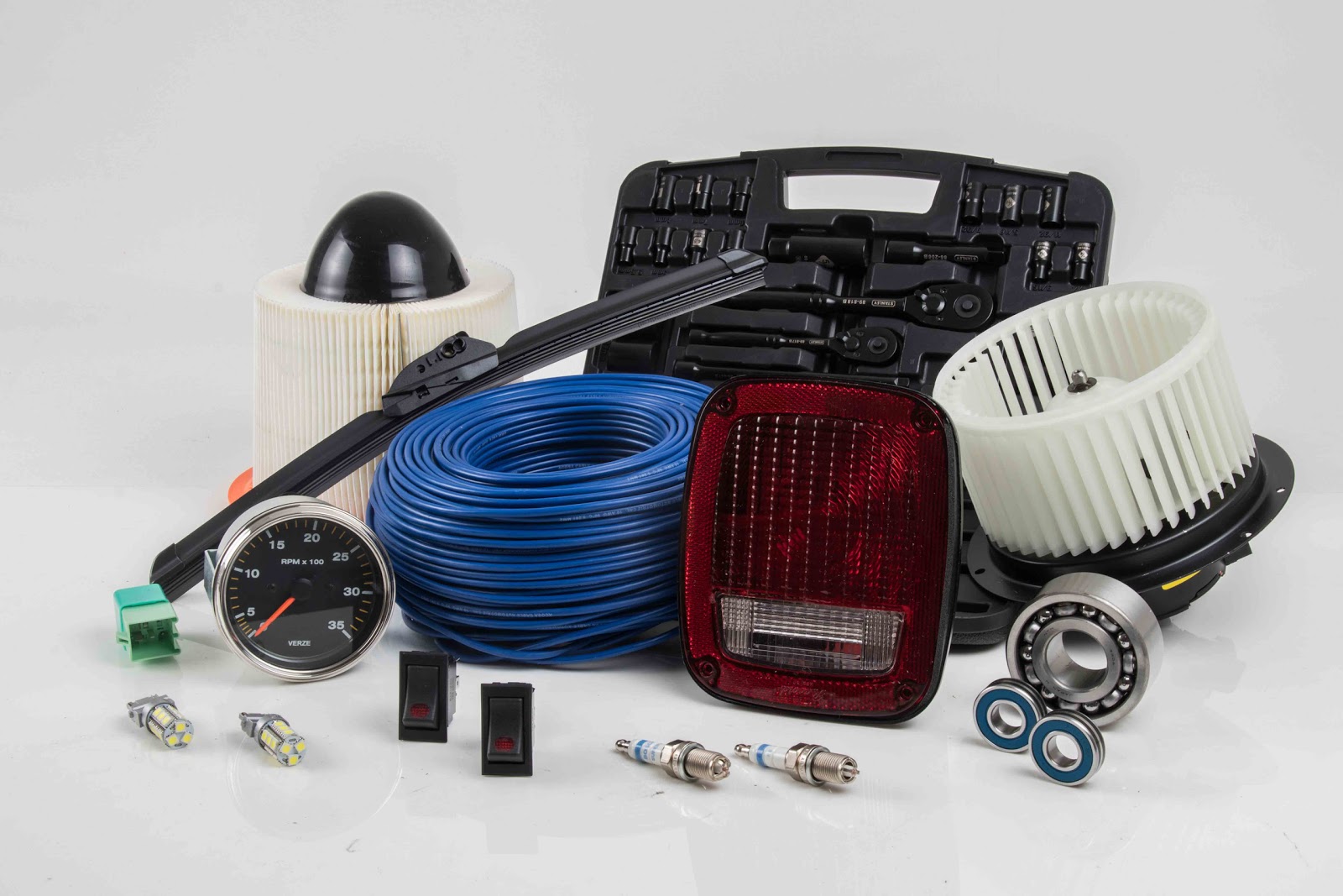 Auto Partes y Mas, S.A. de C.V. Auto Partes y Mas, S.A. de C.V.