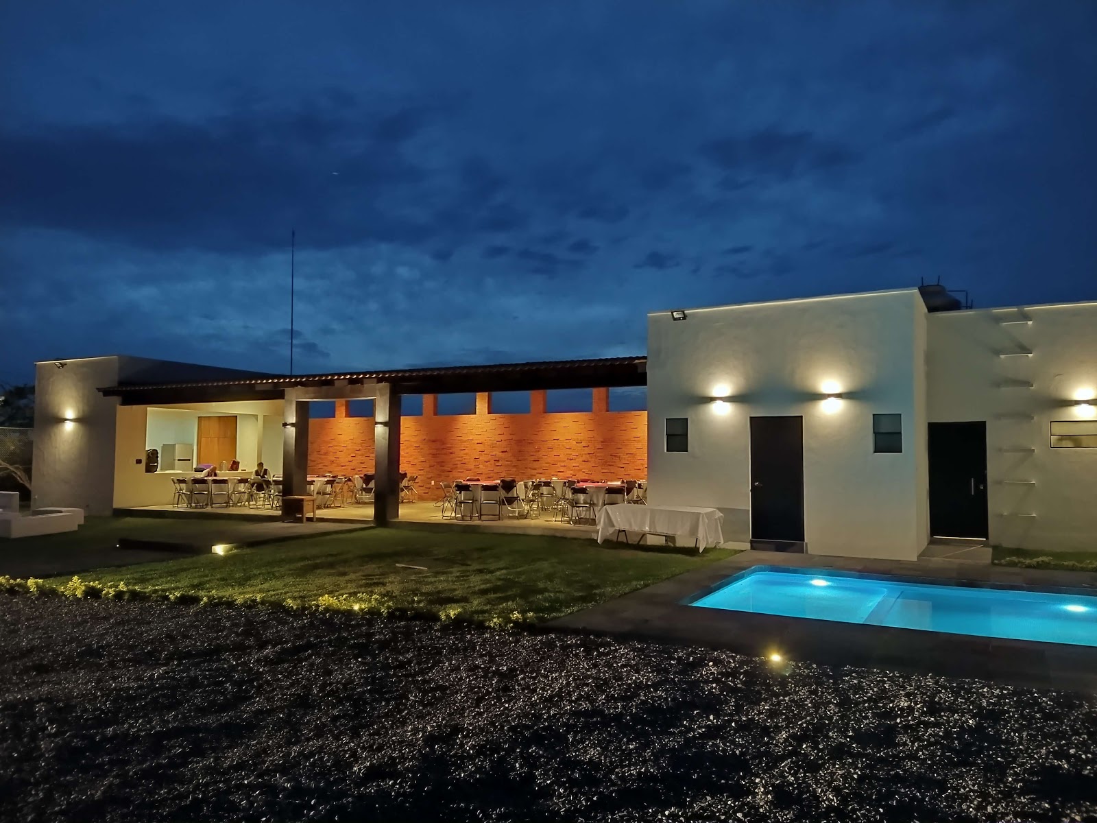 leetx-google-photo-82001-6 leetx-google-photo-82001-6