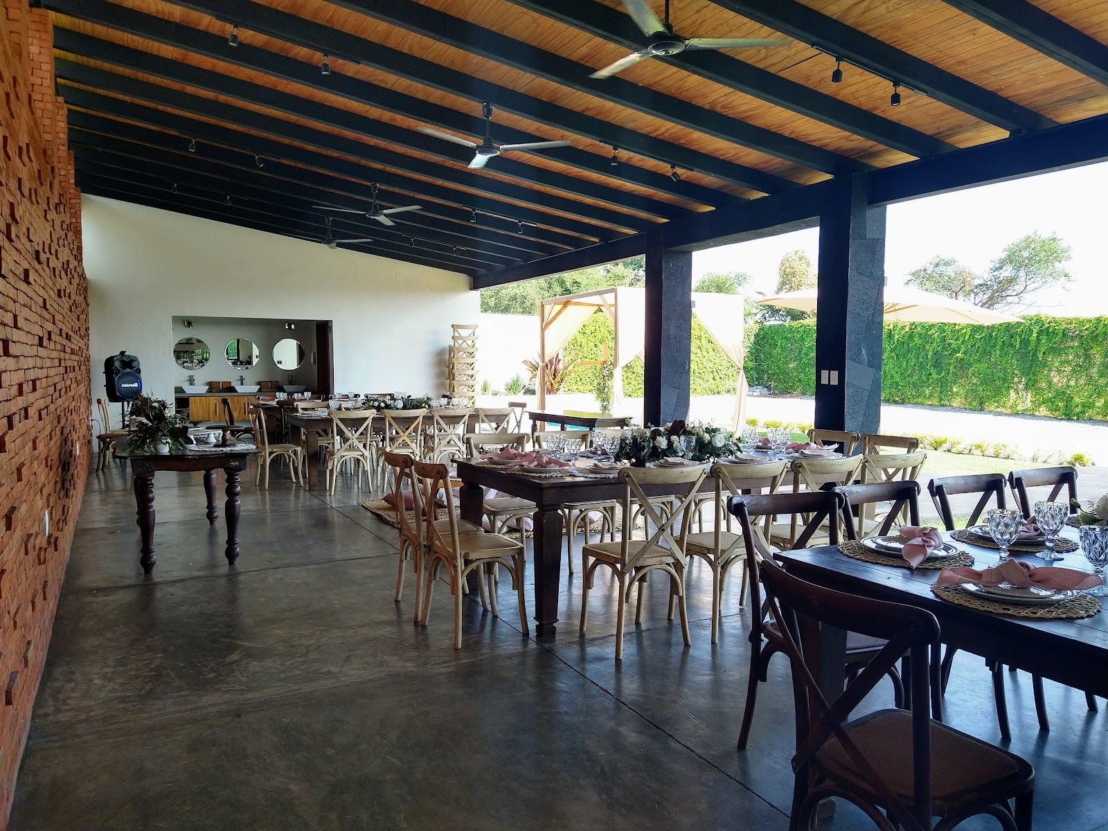 leetx-google-photo-82001-7 leetx-google-photo-82001-7