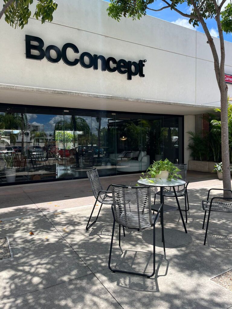 100007 boconcept 768x1024