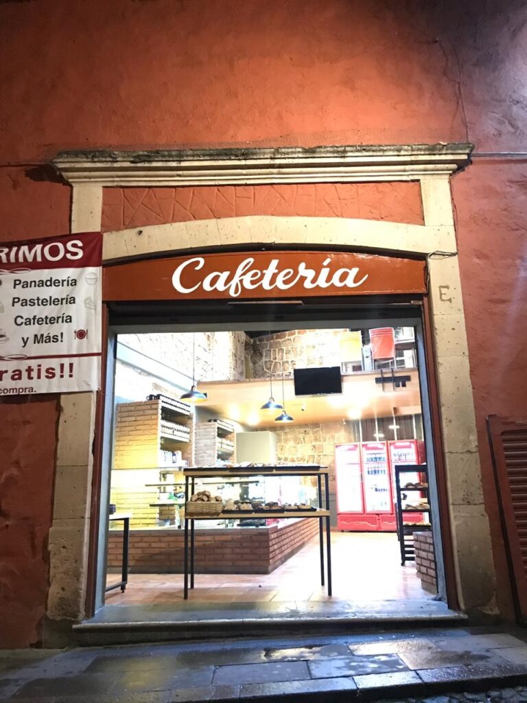 100541 panaderia los olivos 768x1024