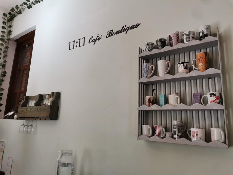 101365 1111 cafe boutique 768x576