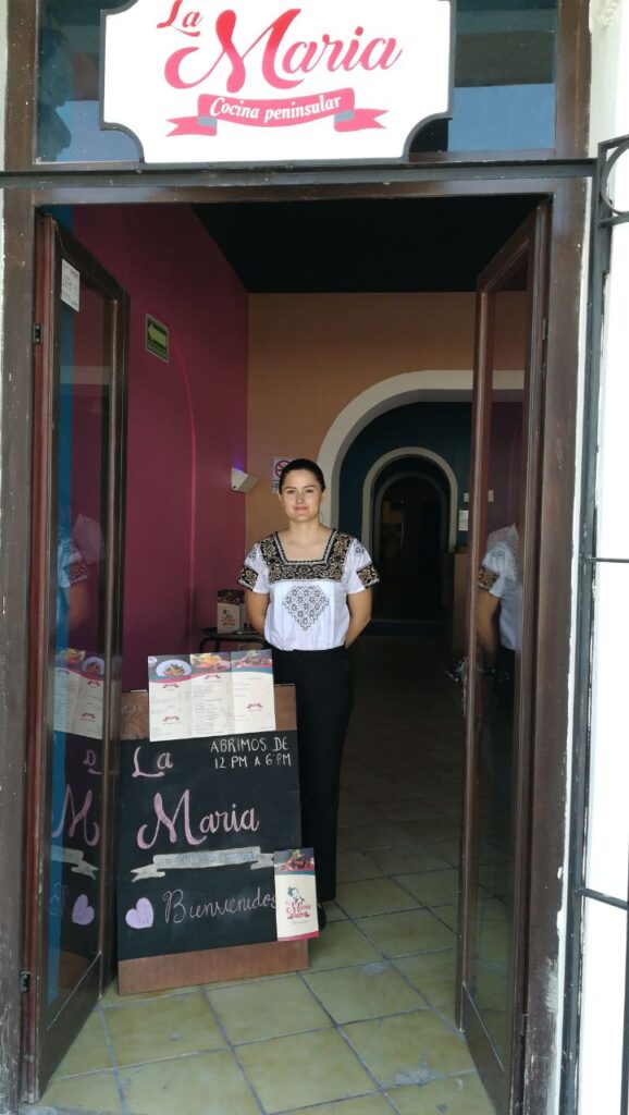102120 la maria cocina peninsular 578x1024